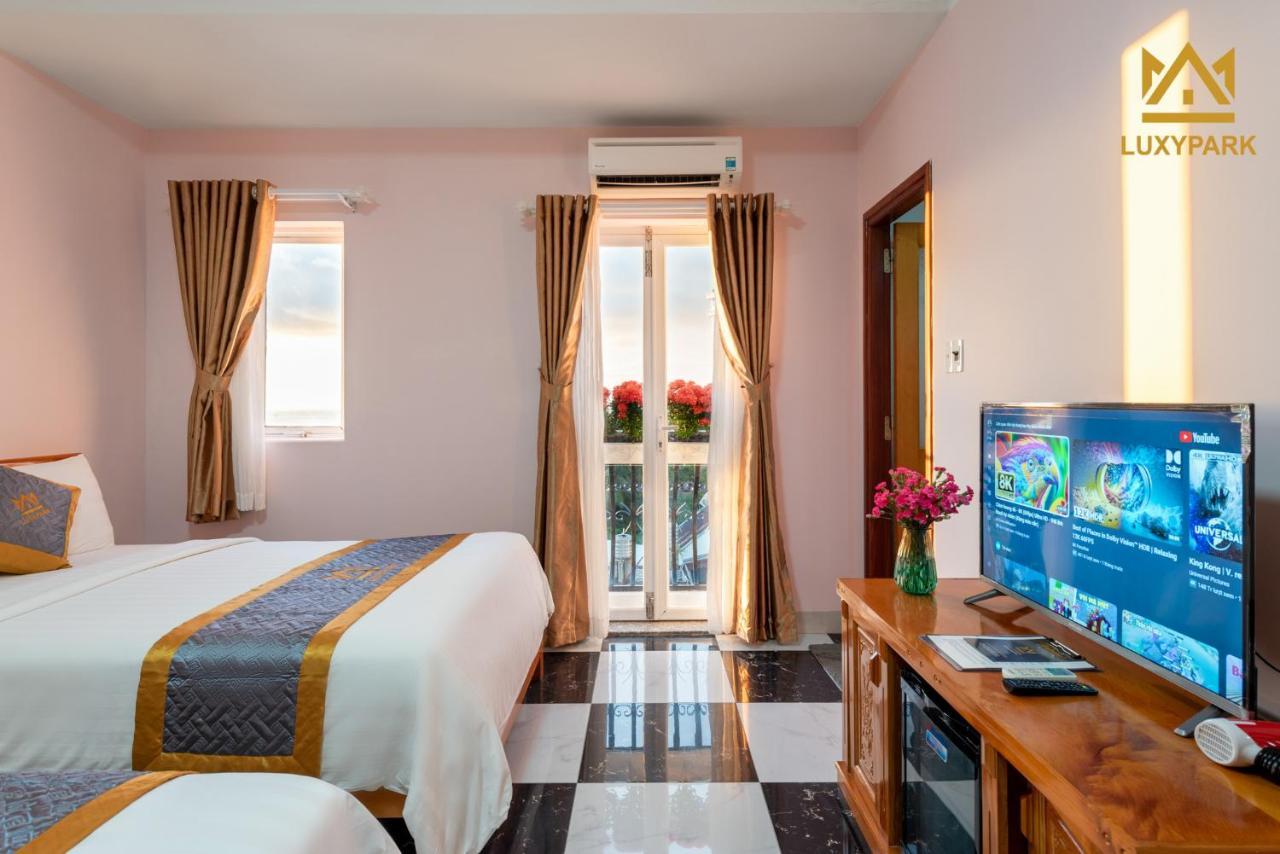 Luxy Park Hotel - Phu Quoc Centre Exterior foto