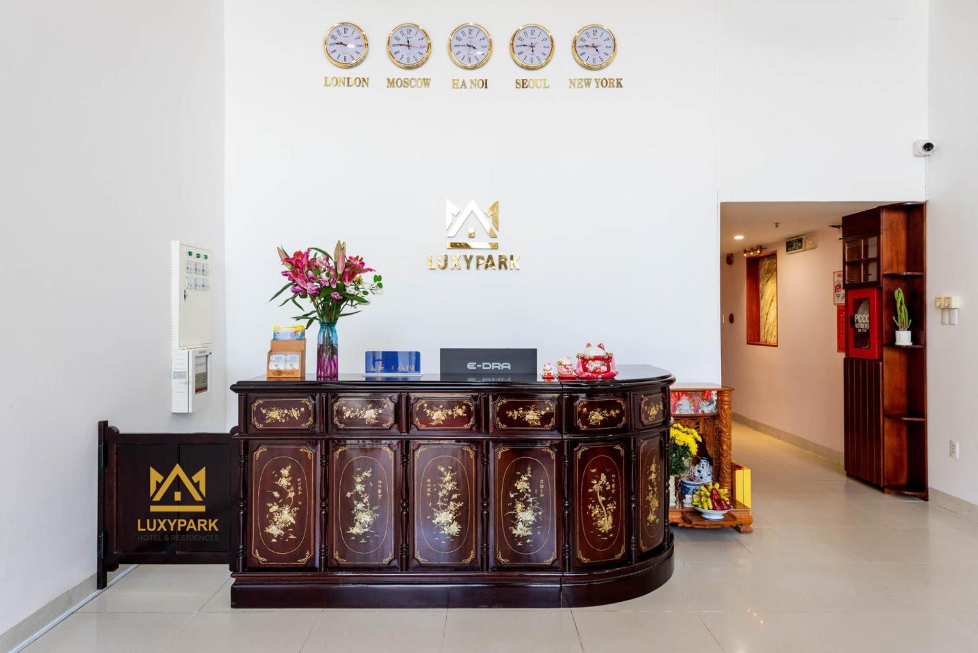 Luxy Park Hotel - Phu Quoc Centre Exterior foto