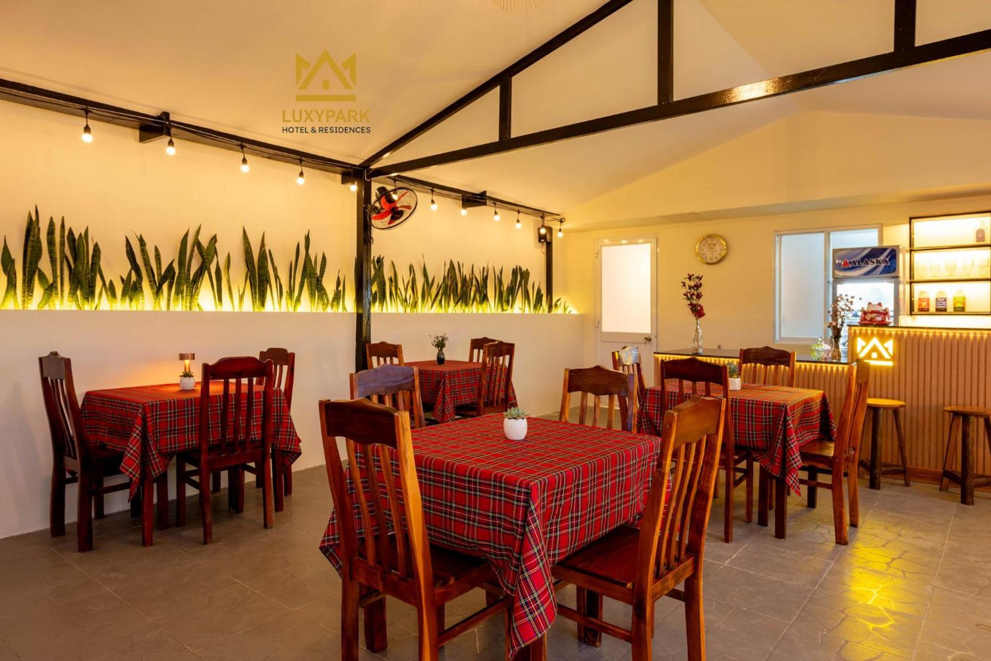Luxy Park Hotel - Phu Quoc Centre Exterior foto