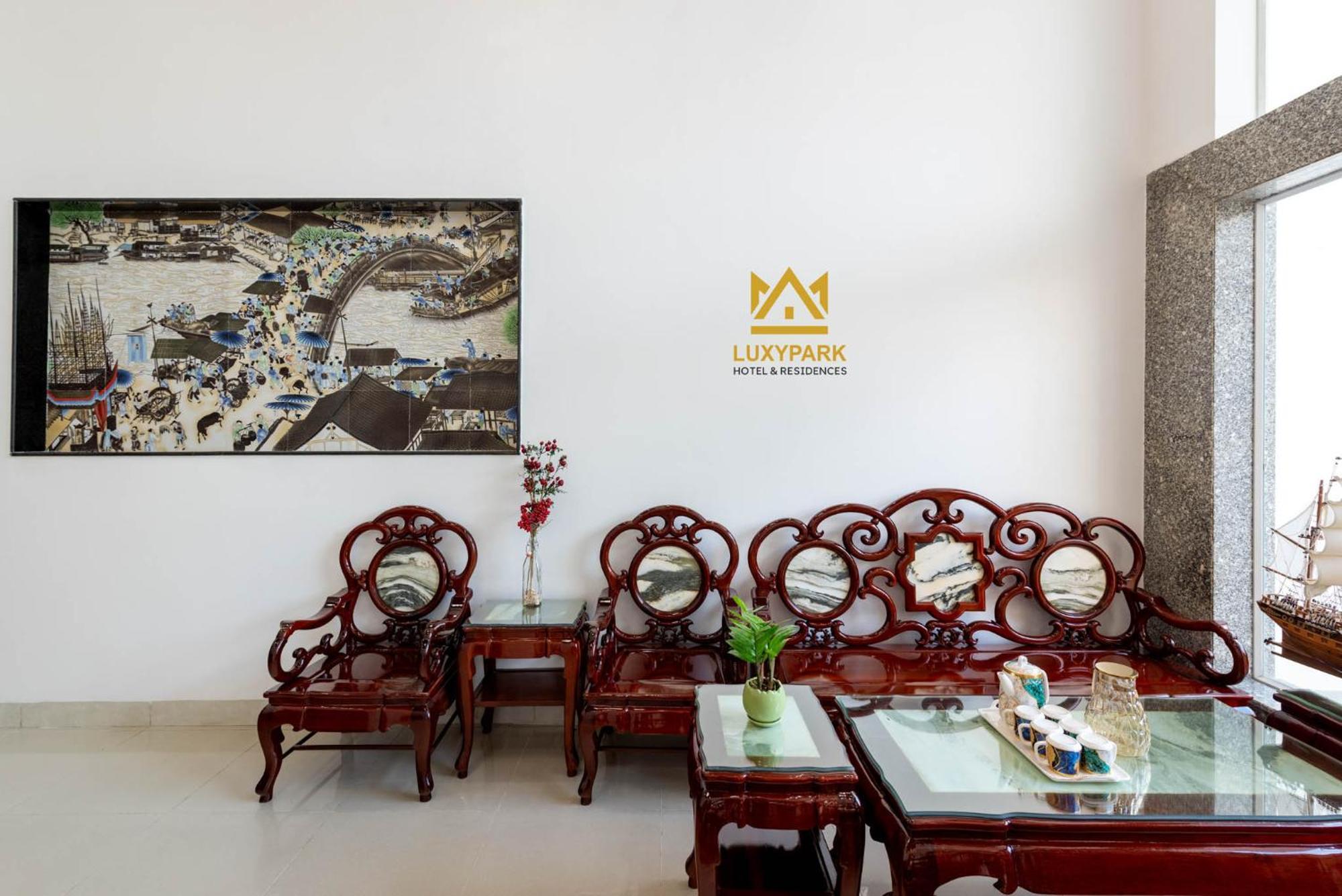 Luxy Park Hotel - Phu Quoc Centre Exterior foto
