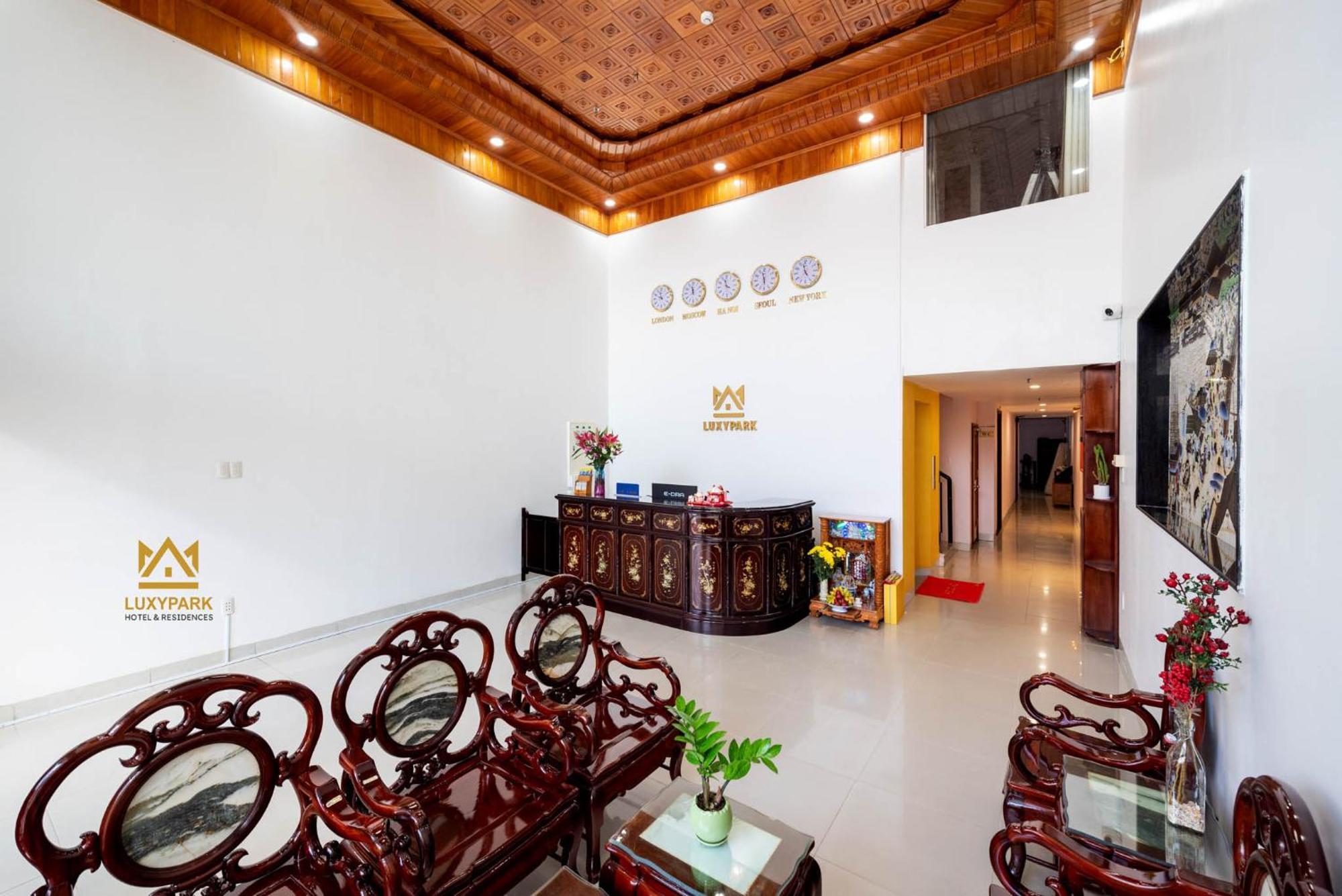 Luxy Park Hotel - Phu Quoc Centre Exterior foto